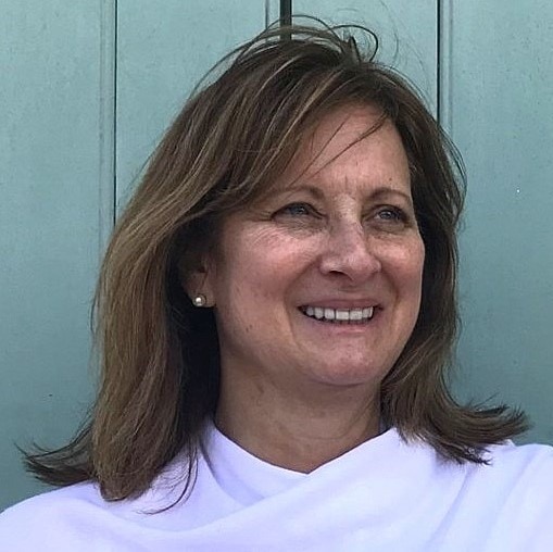 Lynda Anderson Card Image